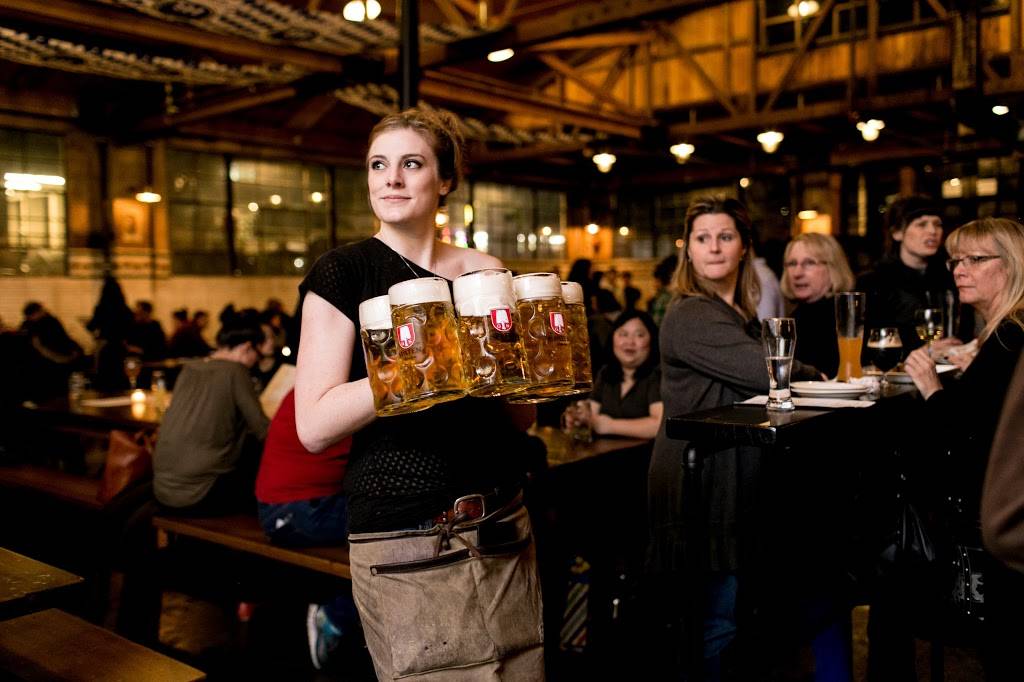 Queen Anne Beerhall | restaurant | 203 W Thomas St, Seattle, WA 98119, USA | 2066594043 OR +1 206-659-4043