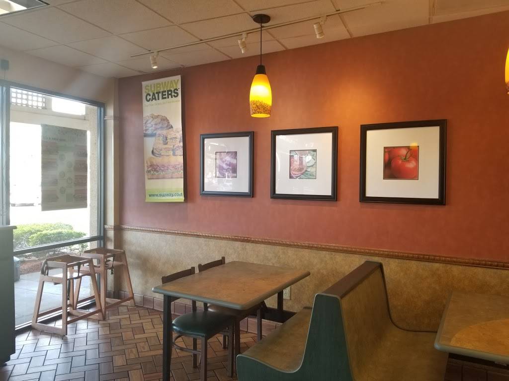 Subway | restaurant | 1954 E Osceola Pkwy, Kissimmee, FL 34743, USA | 4073485557 OR +1 407-348-5557