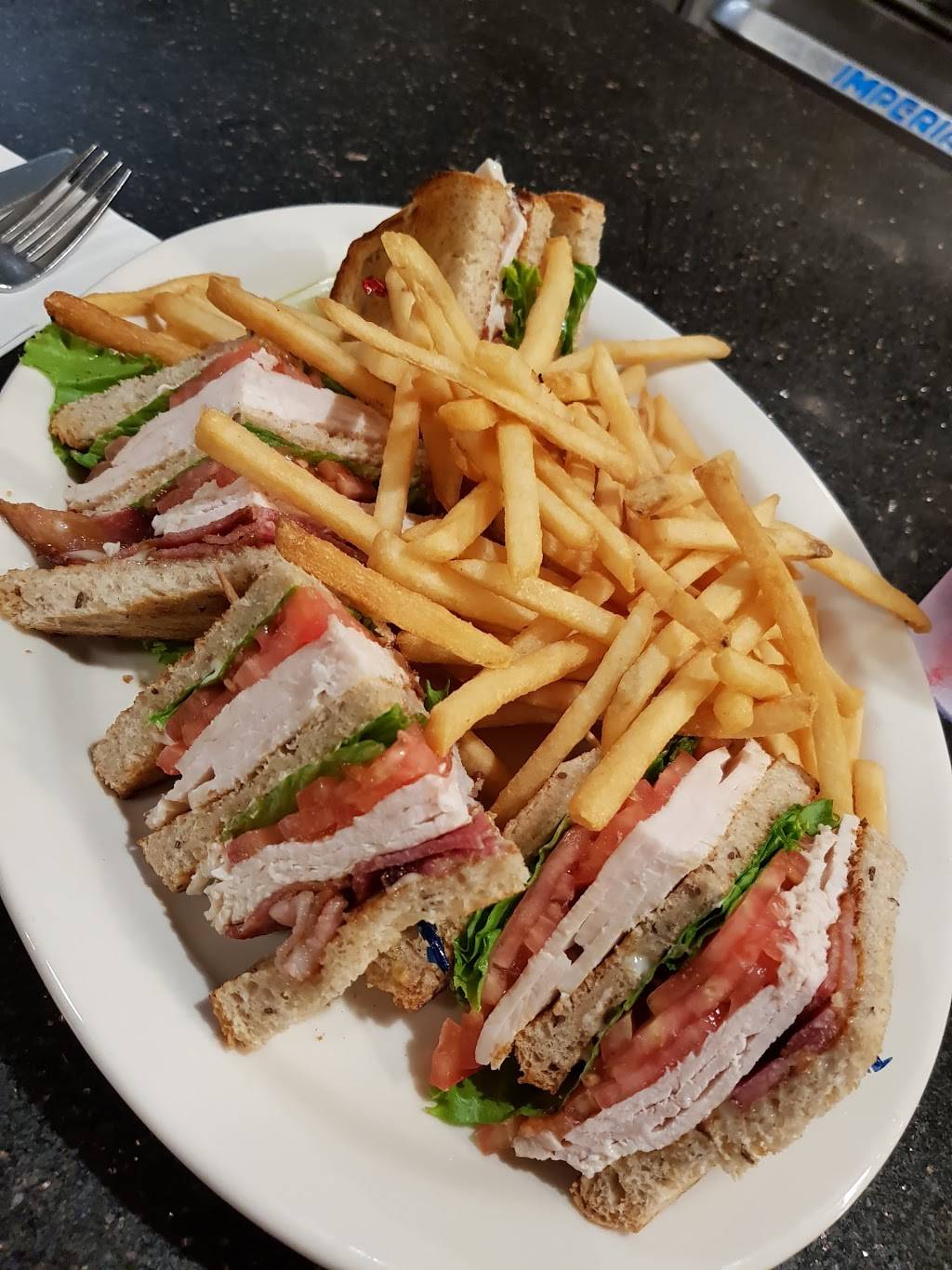 Pinecrest Diner | restaurant | 401 Geary St, San Francisco, CA 94102, USA | 4158856407 OR +1 415-885-6407