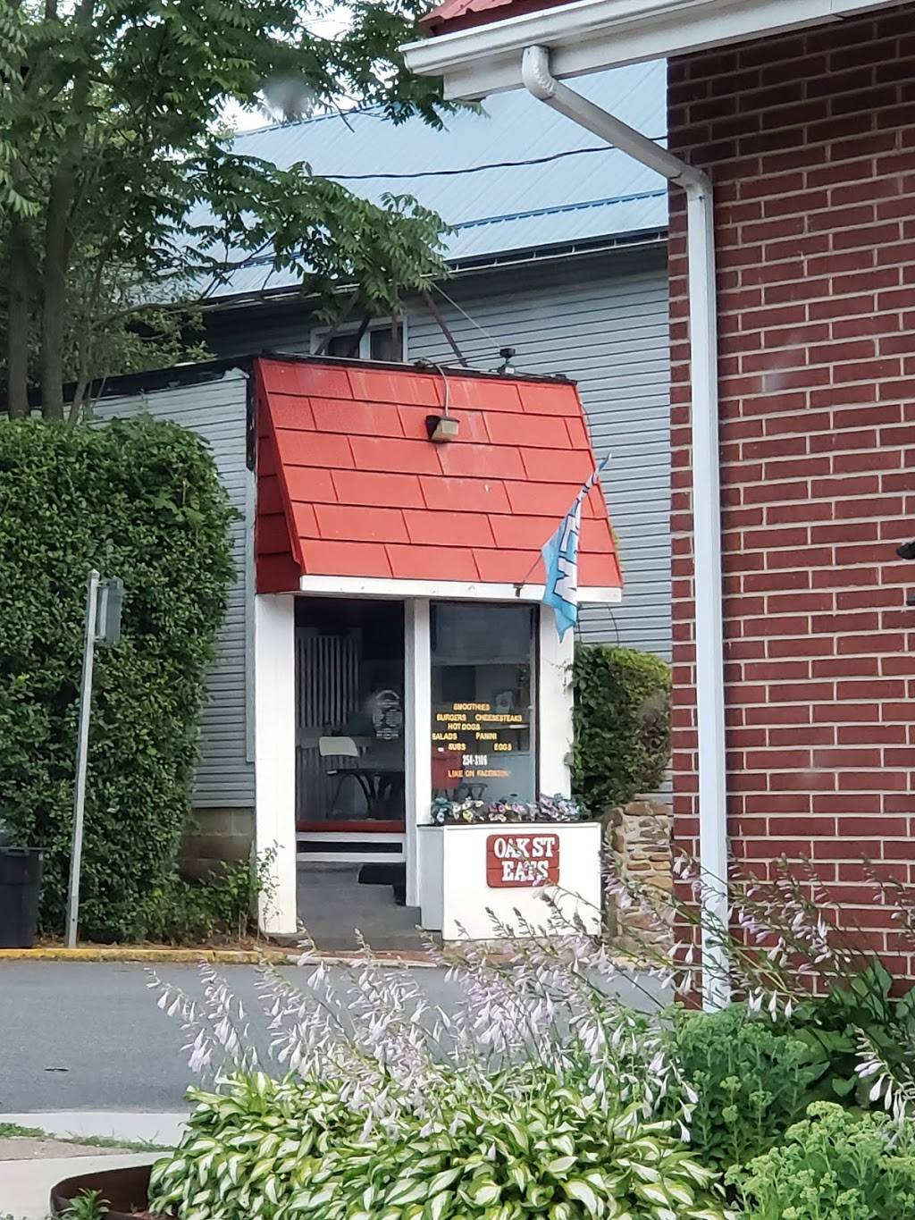 Oak Street Eats | restaurant | 120 1/2 Oak St, Johnstown, PA 15909, USA | 8142543106 OR +1 814-254-3106