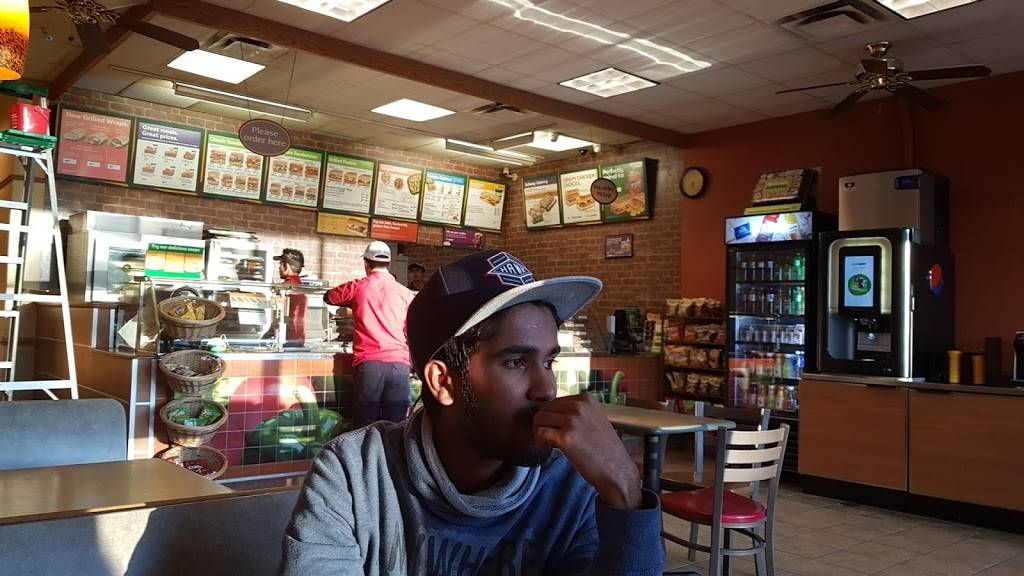 Subway | restaurant | 410 Essa Rd Unit A-3, Barrie, ON L4N 9J7, Canada | 7057339950 OR +1 705-733-9950