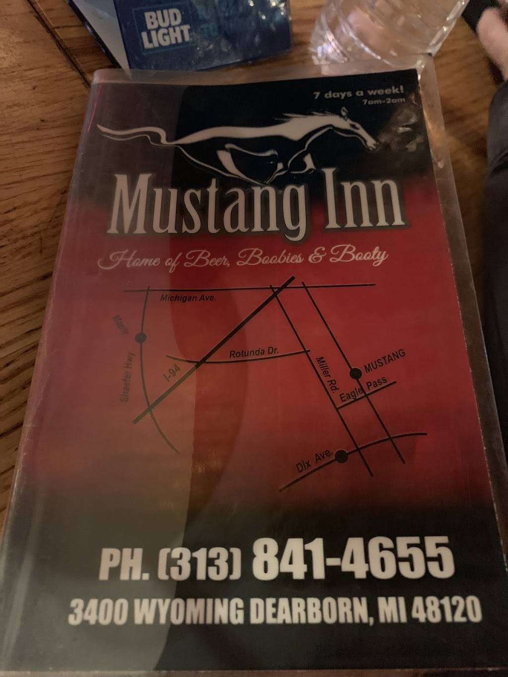 Mustang Inn | restaurant | 3400 Wyoming Ave, Dearborn, MI 48120, USA | 3138414655 OR +1 313-841-4655