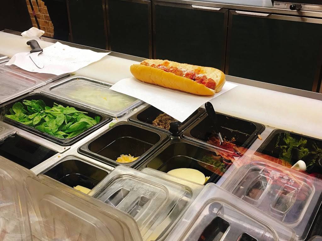 Subway | restaurant | 2838 Whipple Ave NW, Canton, OH 44708, USA | 3304779313 OR +1 330-477-9313