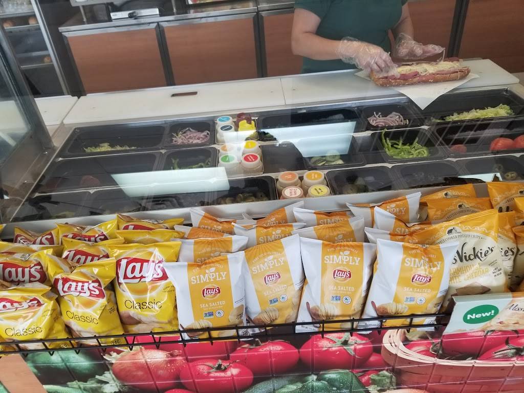 Subway Restaurants | restaurant | 10904 Scarsdale Blvd Suite 180 Scarsdale Village SC, Houston, TX 77089, USA | 2814847223 OR +1 281-484-7223