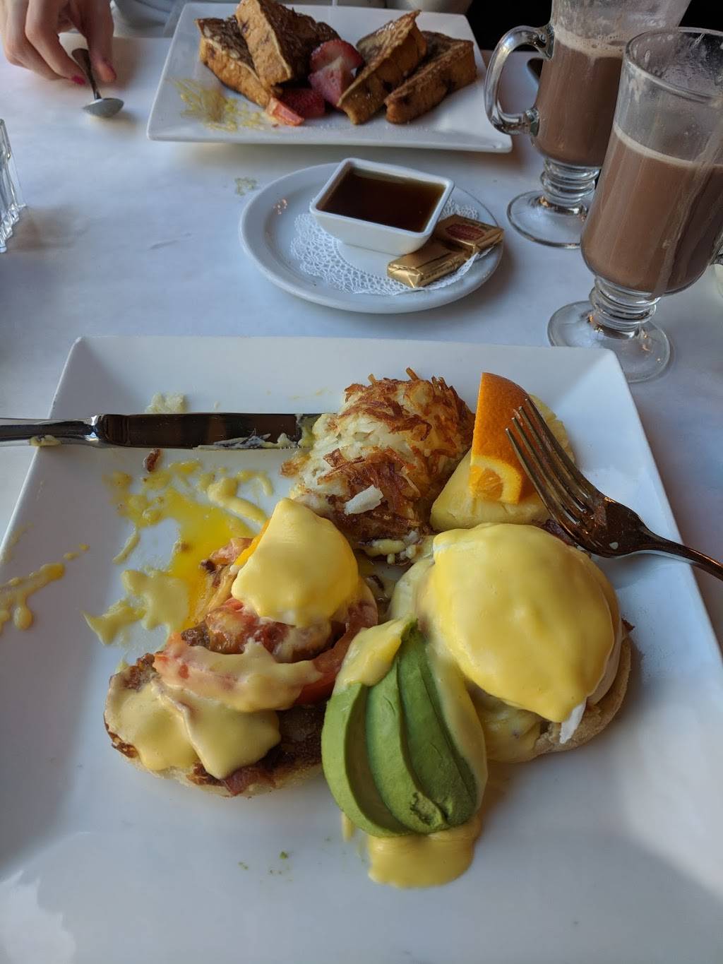 Florindas Market Street Grill | restaurant | 1231 Market St, San Francisco, CA 94103, USA | 4154874414 OR +1 415-487-4414