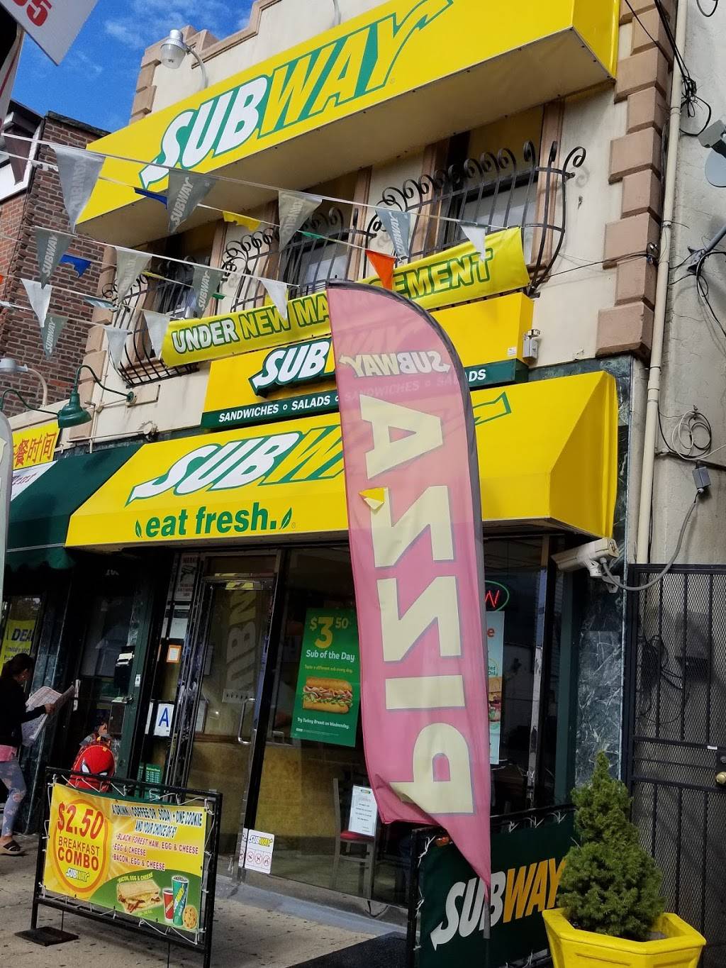 Subway Restaurants | restaurant | 108-11 Corona Ave, Corona, NY 11368, USA | 7182711633 OR +1 718-271-1633