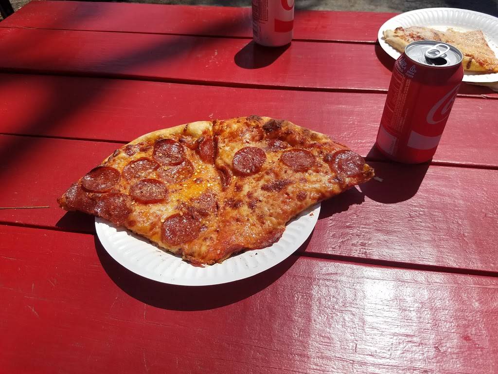 Tonys Pizzaria | restaurant | 186 E Thompson Blvd, Ventura, CA 93001, USA | 8056438425 OR +1 805-643-8425