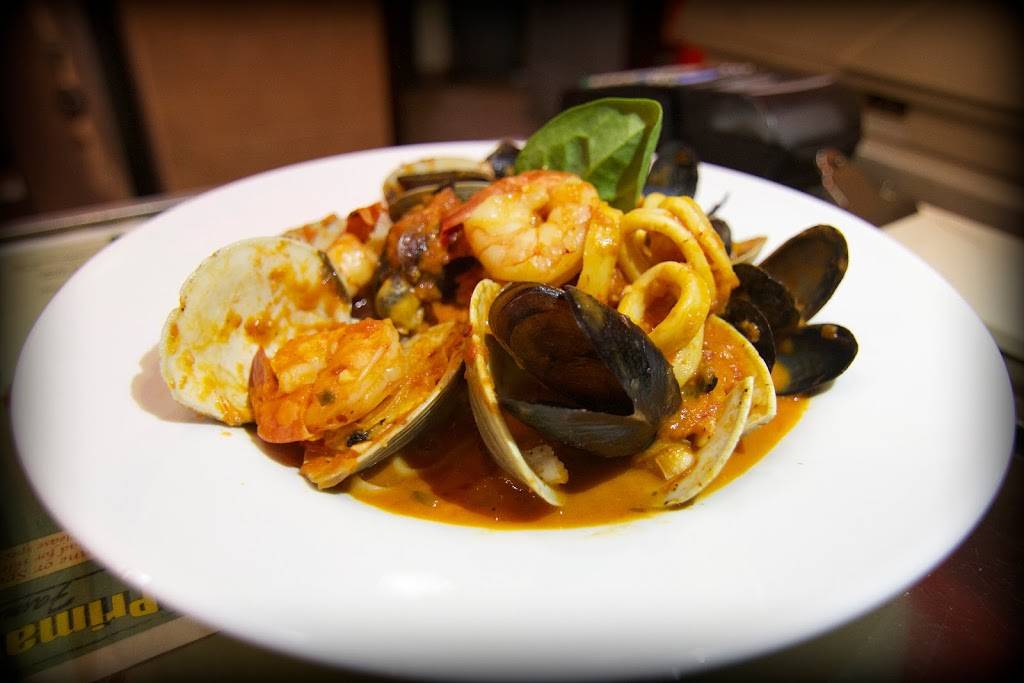 Primavera Pizzeria & Family Restaurant | restaurant | 38 Lake Rd, Congers, NY 10920, USA | 8452670666 OR +1 845-267-0666