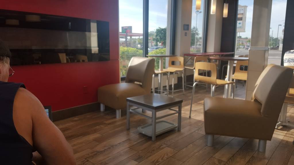 Wendys | restaurant | 5411 14th St W, Bradenton, FL 34207, USA | 9417558703 OR +1 941-755-8703