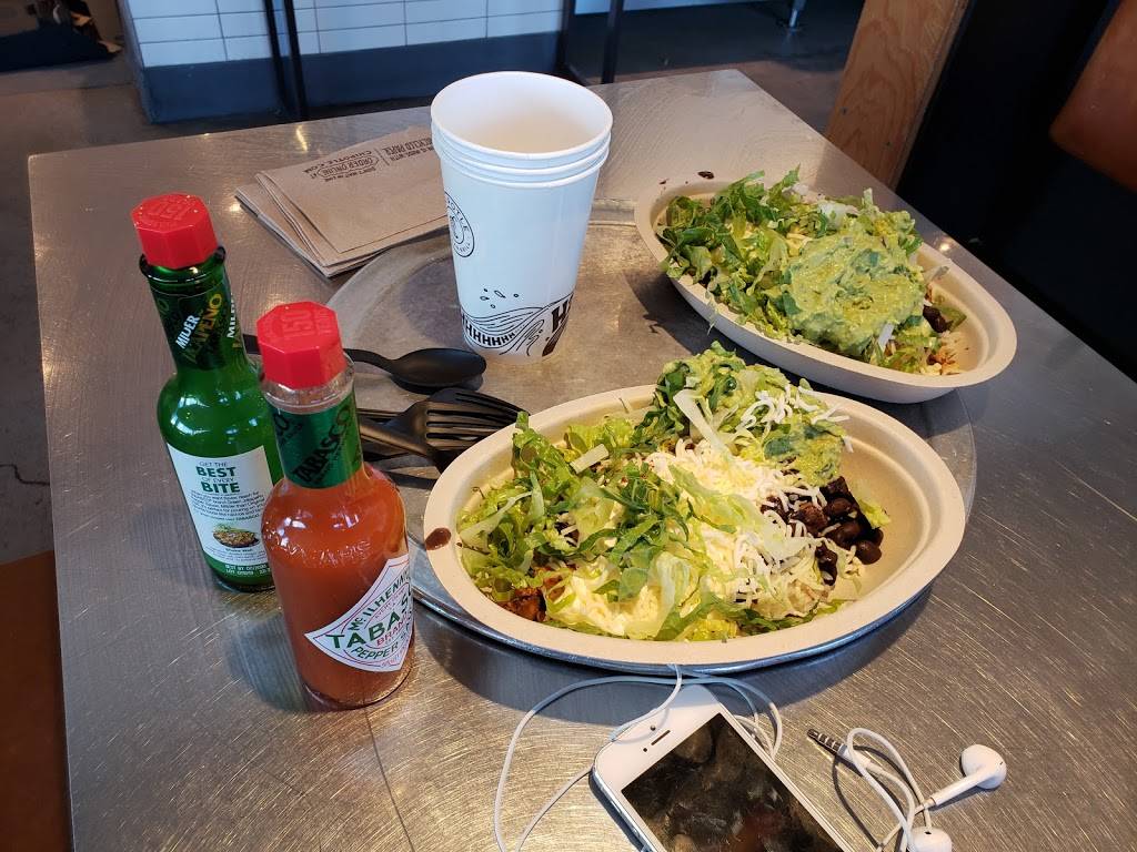 Chipotle Mexican Grill | restaurant | 8710 Northern Blvd, Queens, NY 11372, USA | 7184248031 OR +1 718-424-8031