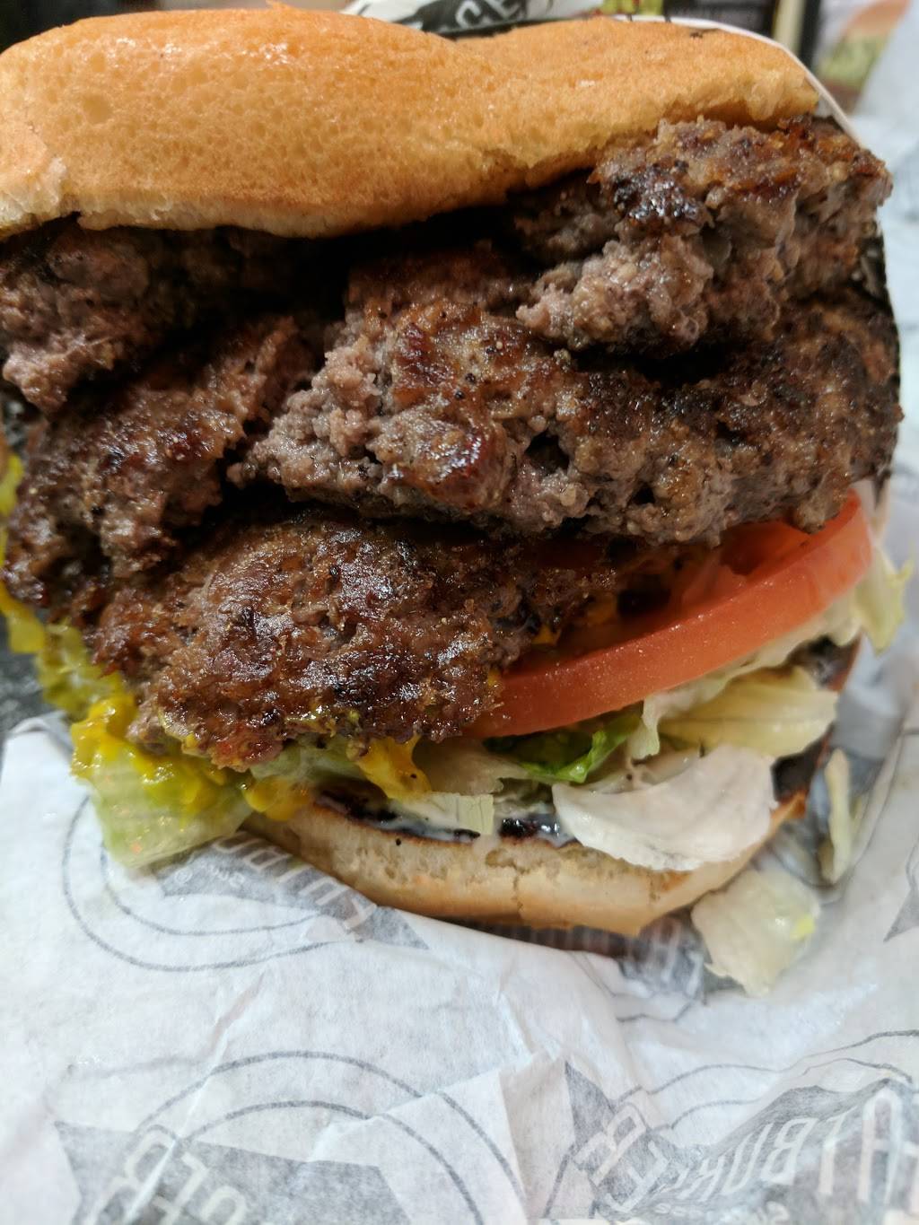 Fatburger | restaurant | 16848 Devonshire St, Granada Hills, CA 91344, USA | 8183608761 OR +1 818-360-8761