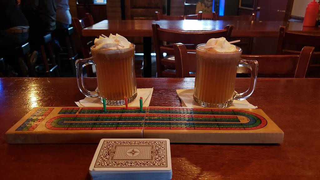 Traxx Bar & Grill | restaurant | 219 Lakeville St, Petaluma, CA 94952, USA | 7077813121 OR +1 707-781-3121