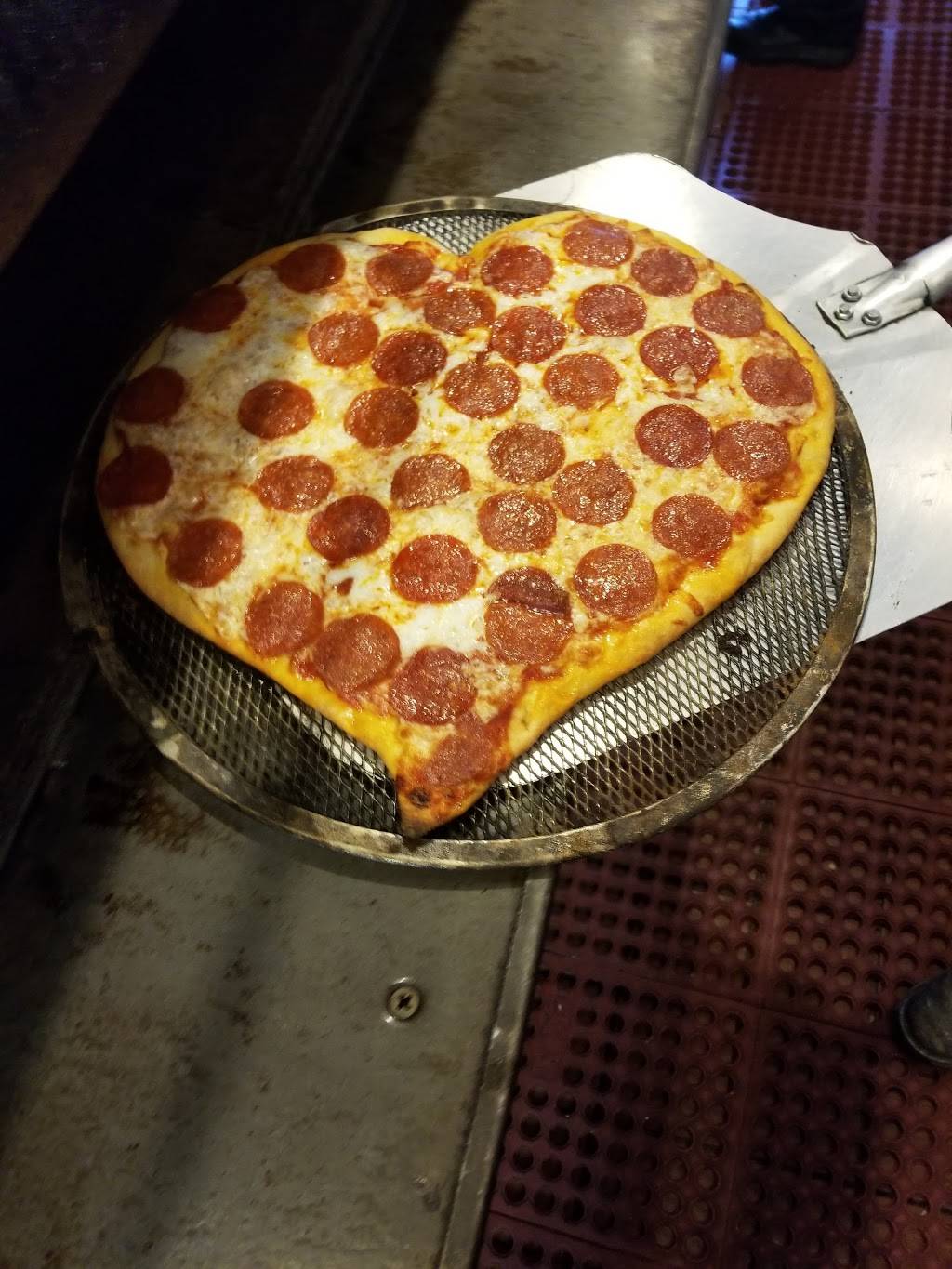 Topanga Pizza | restaurant | 22994 Ventura Blvd, Woodland Hills, CA 91364, USA | 8182224944 OR +1 818-222-4944