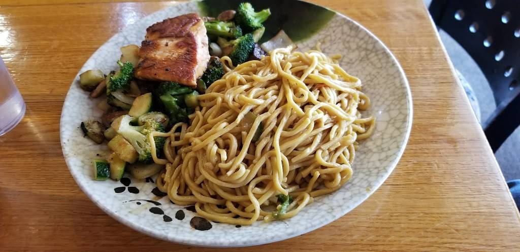 Ginger Hibachi | restaurant | 104 N Main St, Dickson, TN 37055, USA | 6153758157 OR +1 615-375-8157