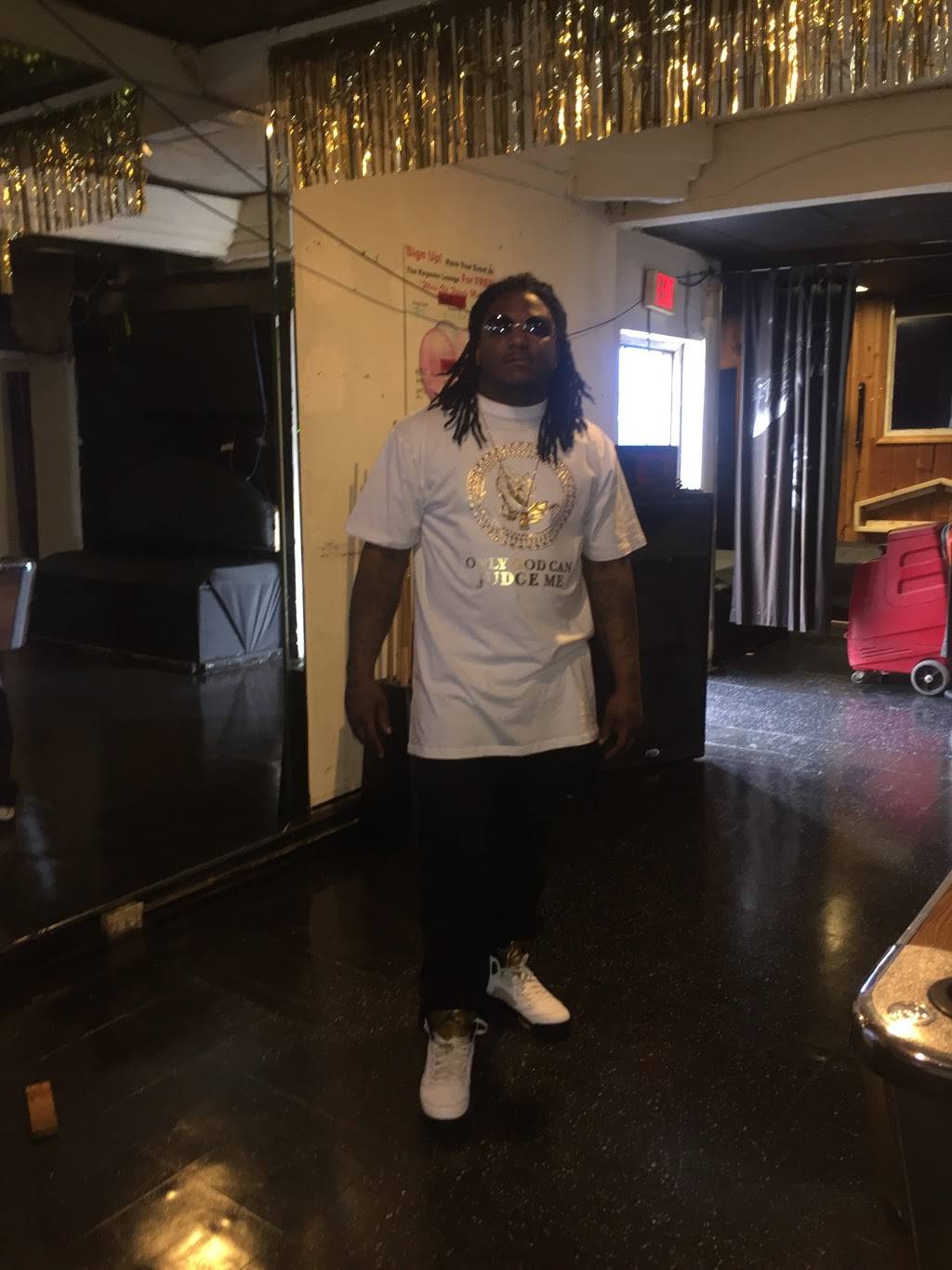 Keynote Lounge | restaurant | 18437 Conant St, Detroit, MI 48234, USA | 3134594157 OR +1 313-459-4157