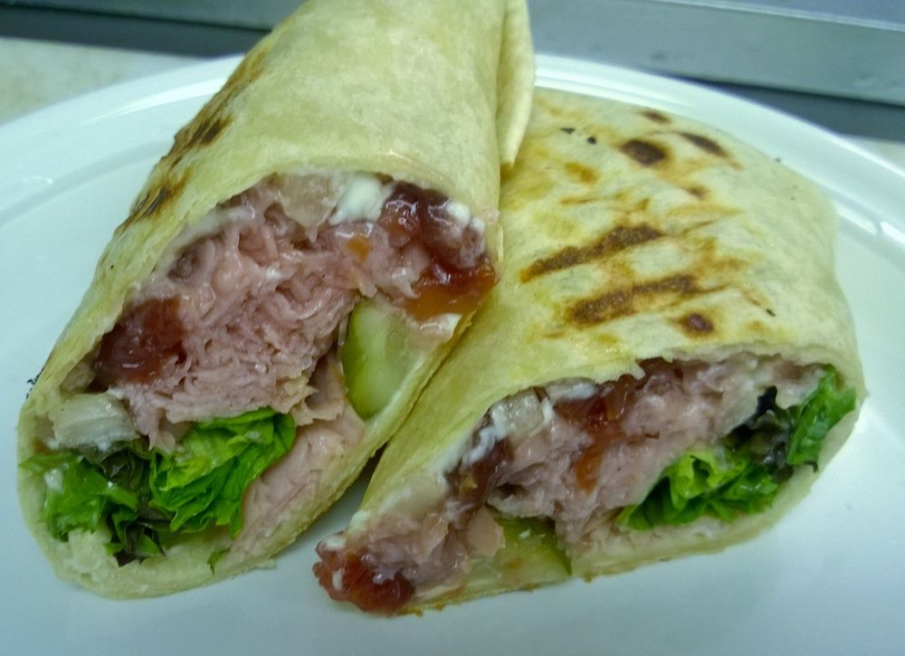 Coras Isle-End Deli | restaurant | 712 S Anderson Blvd, Topsail Beach, NC 28445, USA | 9105412007 OR +1 910-541-2007