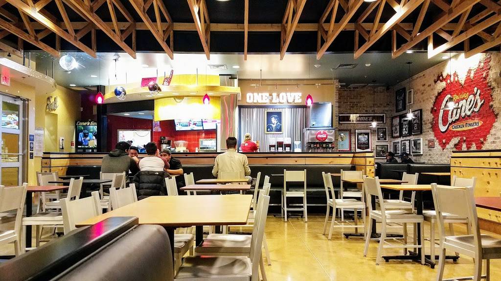 Raising Canes Chicken Fingers | meal takeaway | 2514 S Harlem Ave, Riverside, IL 60546, USA | 7084423433 OR +1 708-442-3433