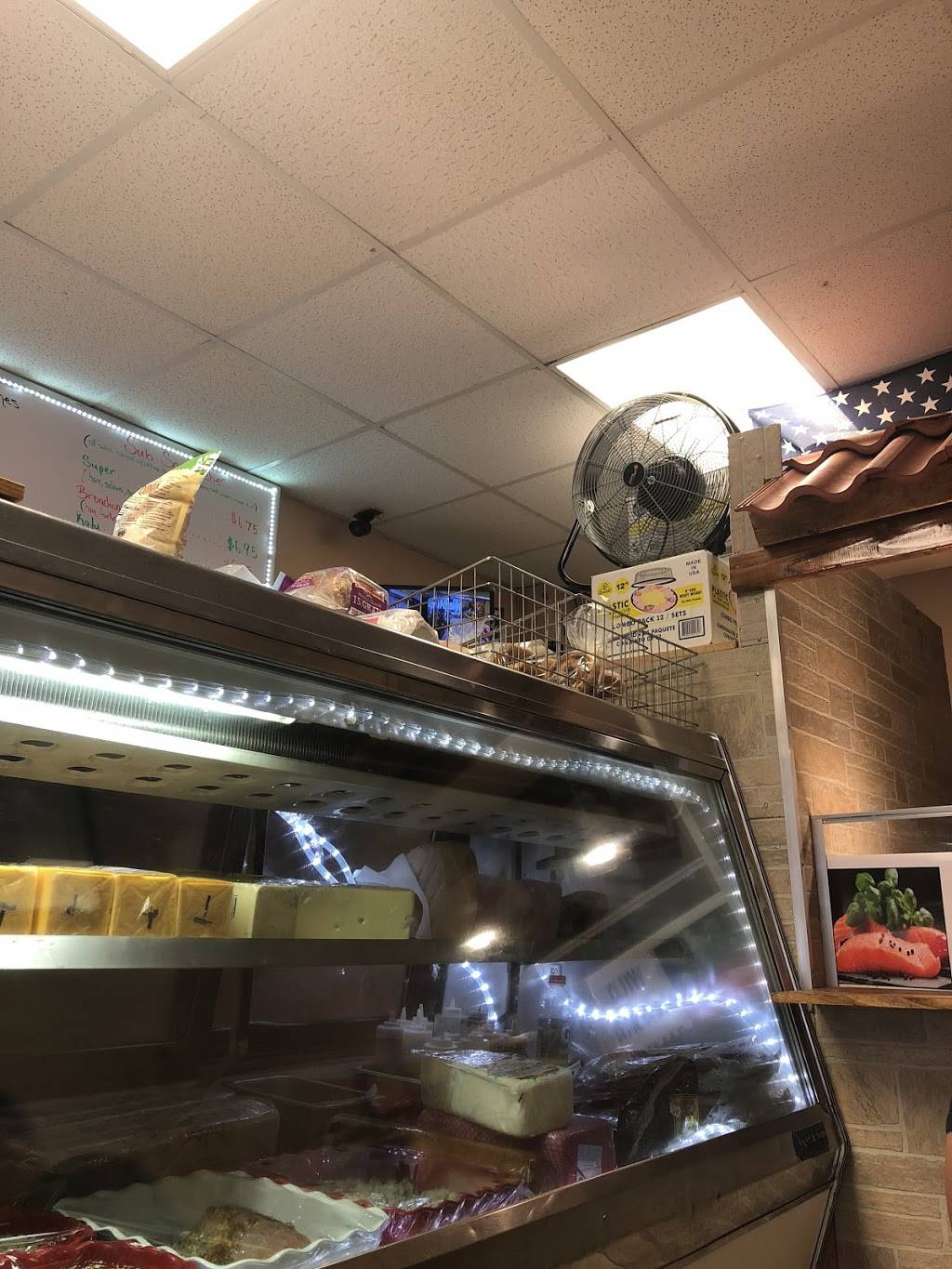 Katy Grill and Deli | restaurant | 887 Broadway, Bayonne, NJ 07002, USA | 2014552437 OR +1 201-455-2437