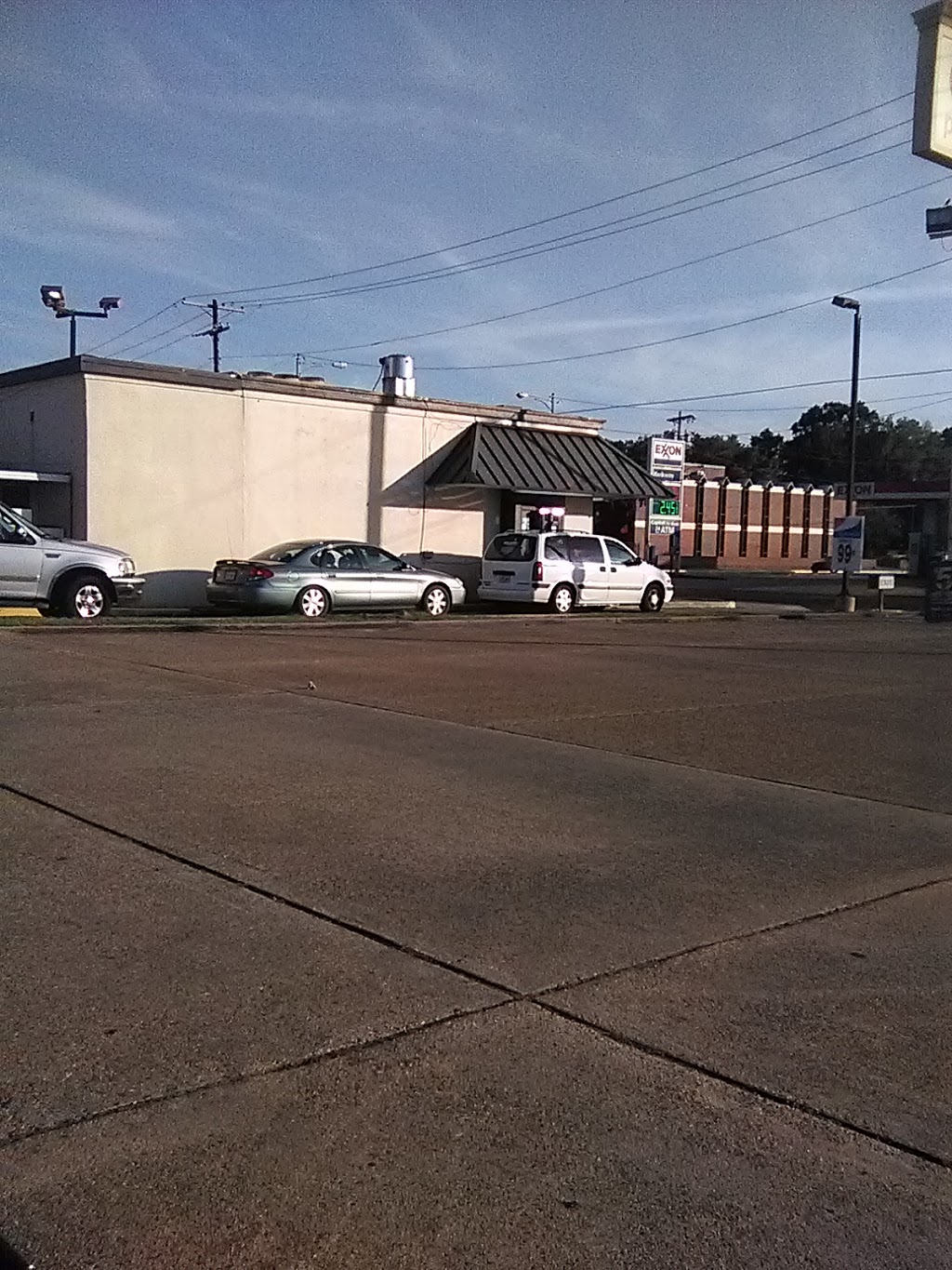 Phillys | restaurant | 729 Bolton Ave, Alexandria, LA 71301, USA | 3187872812 OR +1 318-787-2812