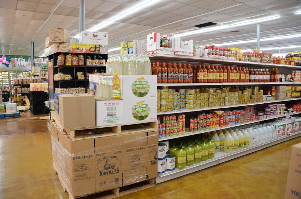 La Guanajuato Grocery And Restaurant | restaurant | 2710 State St, Columbus, IN 47201, USA | 8122860170 OR +1 812-286-0170