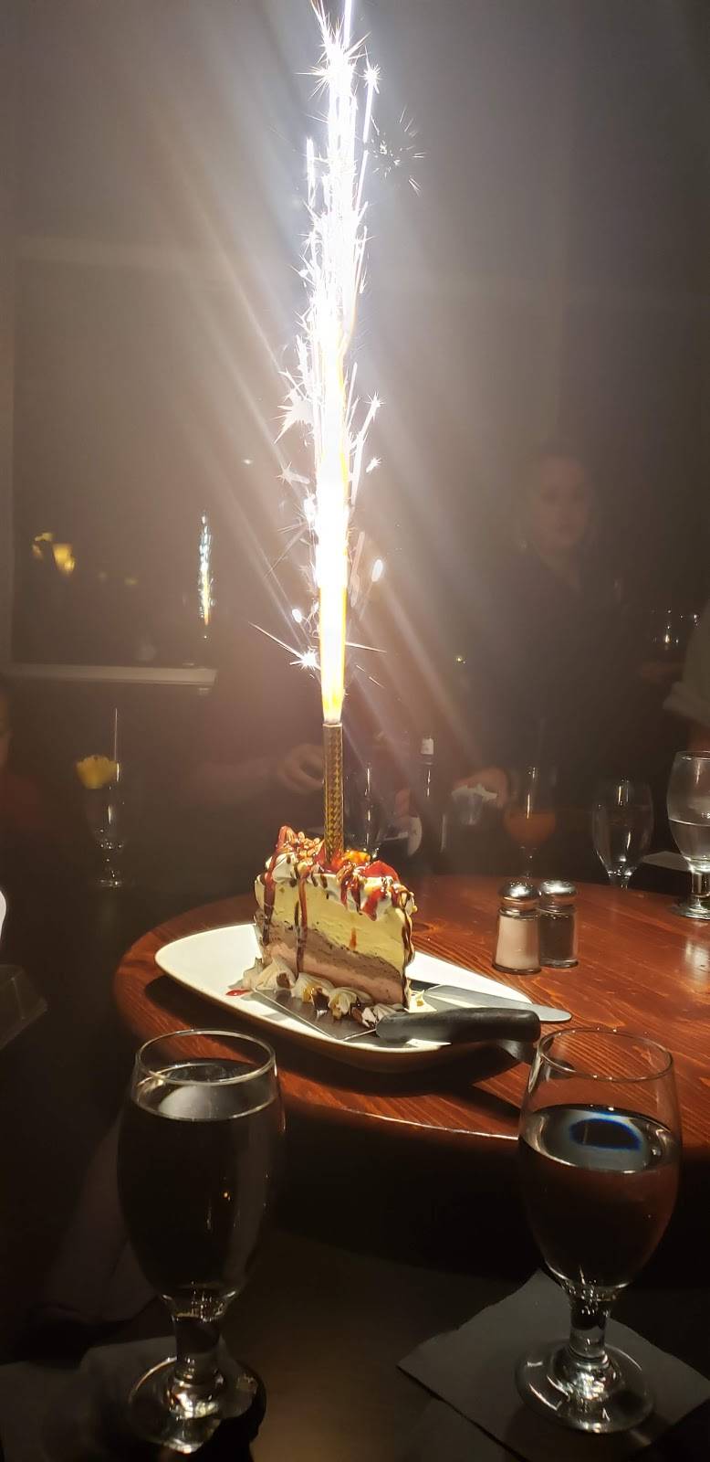 Martinis Grille | restaurant | 610 N 4th St #400, Burlington, IA 52601, USA | 3197526262 OR +1 319-752-6262