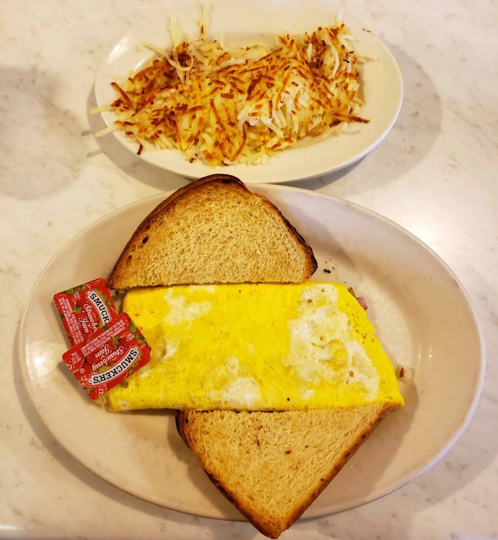 Red Arrow Restaurant | restaurant | 6843 North Old 27, Fremont, IN 46737, USA | 2608338889 OR +1 260-833-8889