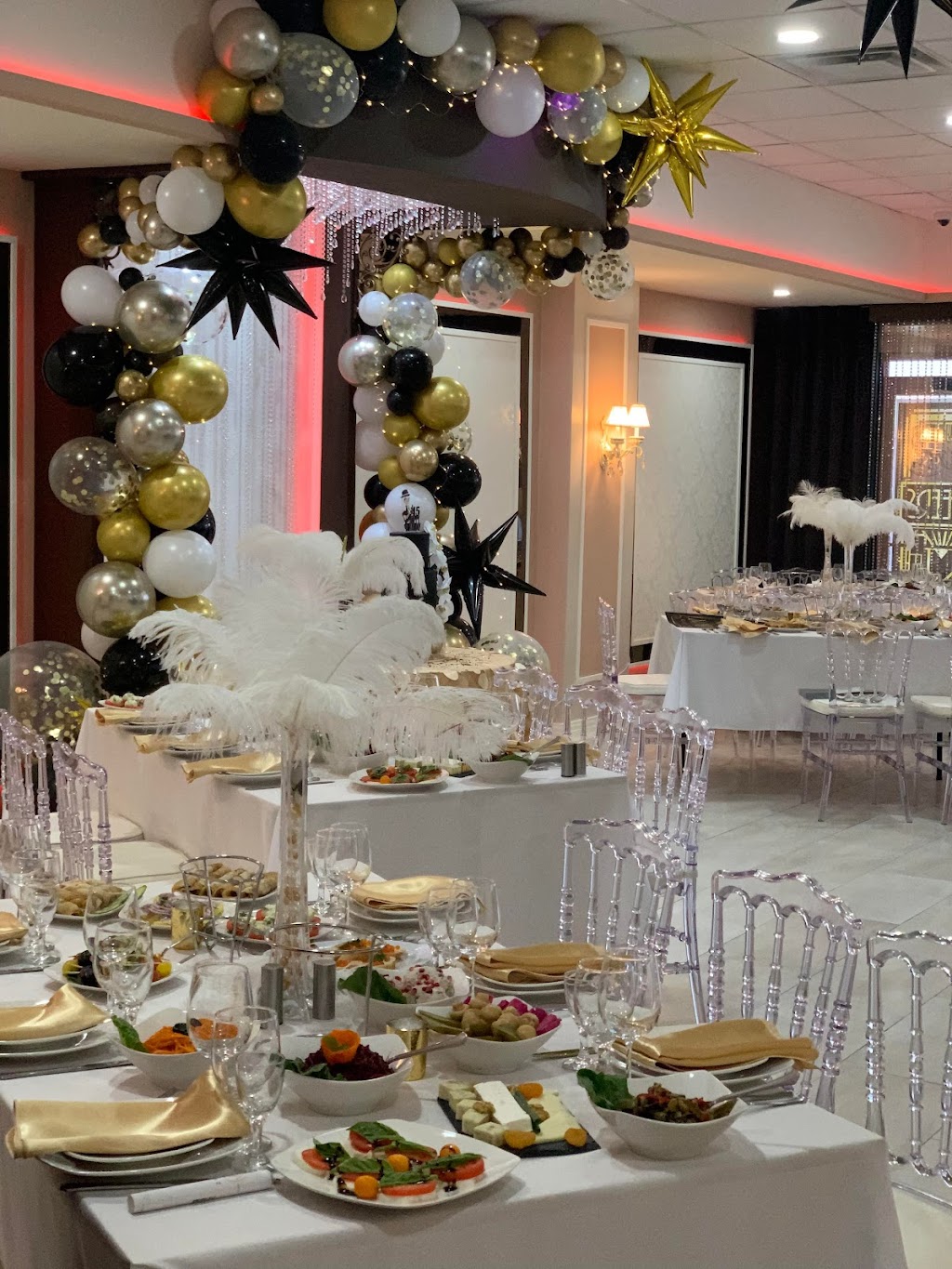 Deluxe Restaurant and banquet hall | bakery | 3291 Independence Pkwy, Plano, TX 75075, USA | 4698637050 OR +1 469-863-7050