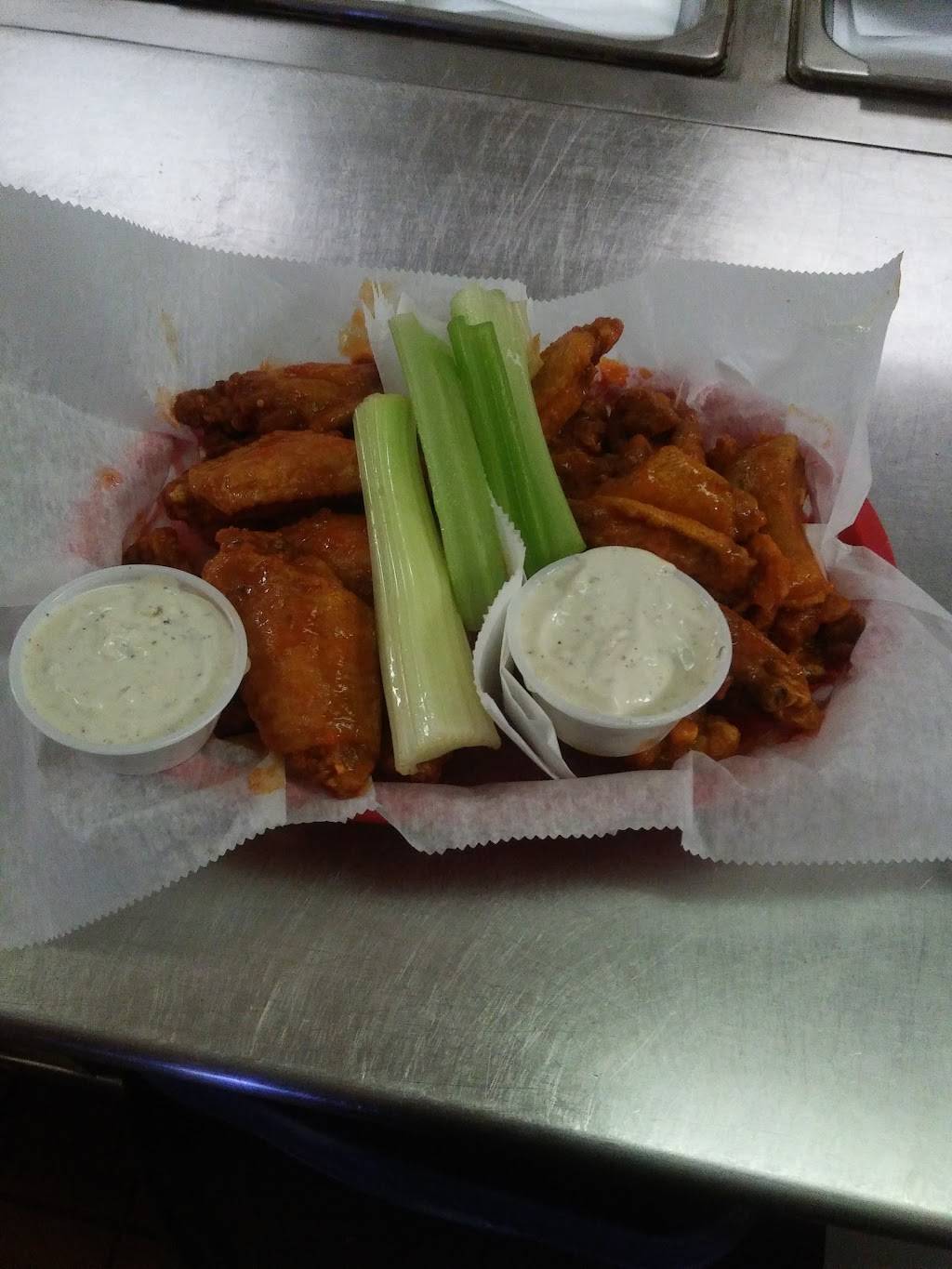 Rooties Sports Bar & Grille | restaurant | 12205 Westport Rd, Louisville, KY 40245, USA | 5023654681 OR +1 502-365-4681