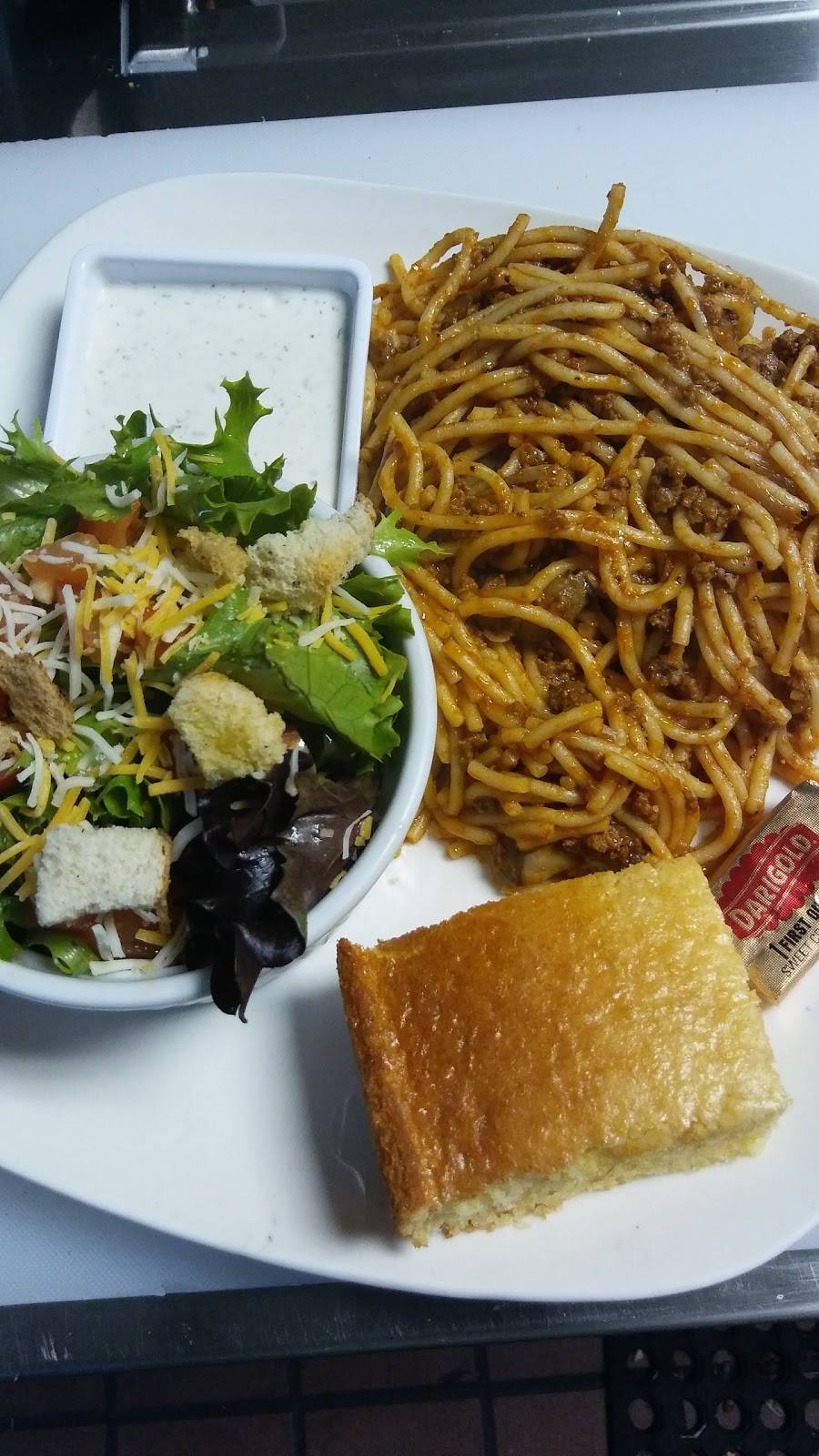 Escape Bar & Grill | restaurant | 9004 NE Sandy Blvd, Portland, OR 97220, USA | 5032554300 OR +1 503-255-4300