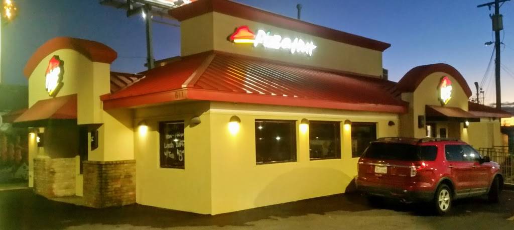 Pizza Hut | meal takeaway | 611 San Pedro Ave, San Antonio, TX 78212, USA | 2102222540 OR +1 210-222-2540