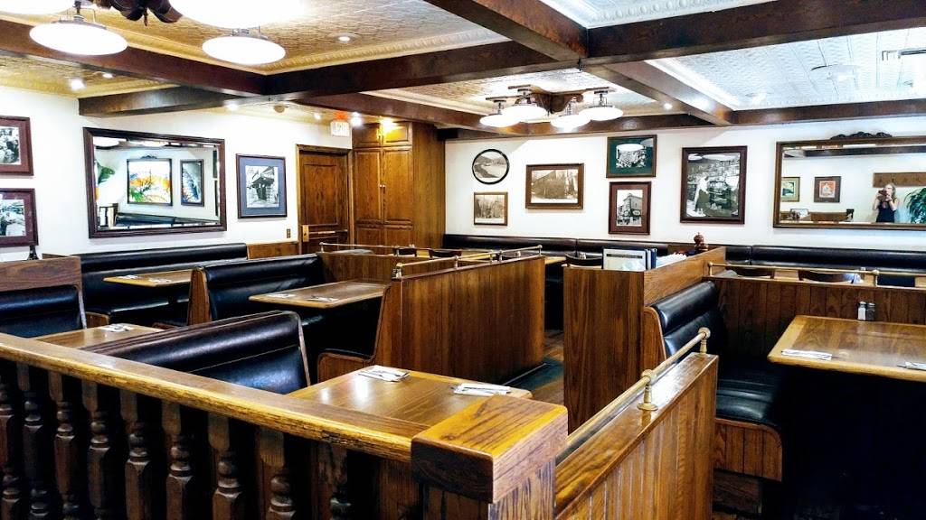 Greenblatts Deli & Fine Wines | meal takeaway | 8017 Sunset Blvd, Los Angeles, CA 90046, USA | 3236560606 OR +1 323-656-0606