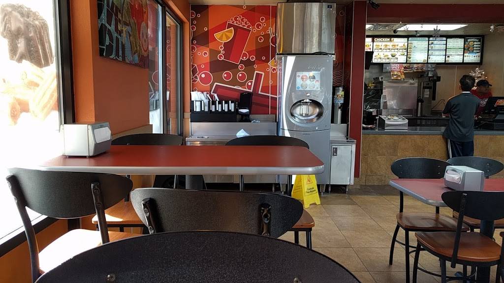 Jack in the Box | restaurant | 13124 Dairy Ashford Rd, Sugar Land, TX 77478, USA | 8325039443 OR +1 832-503-9443