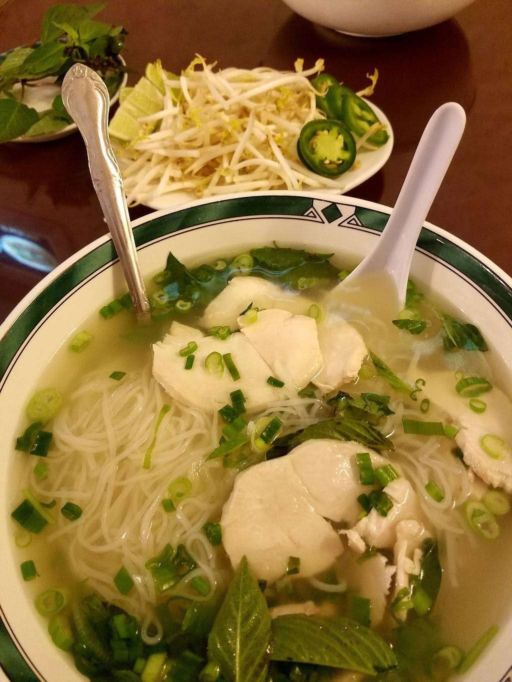 Pho Dat Restaurant | restaurant | 1237 W 6th St, Corona, CA 92882, USA | 9513403869 OR +1 951-340-3869