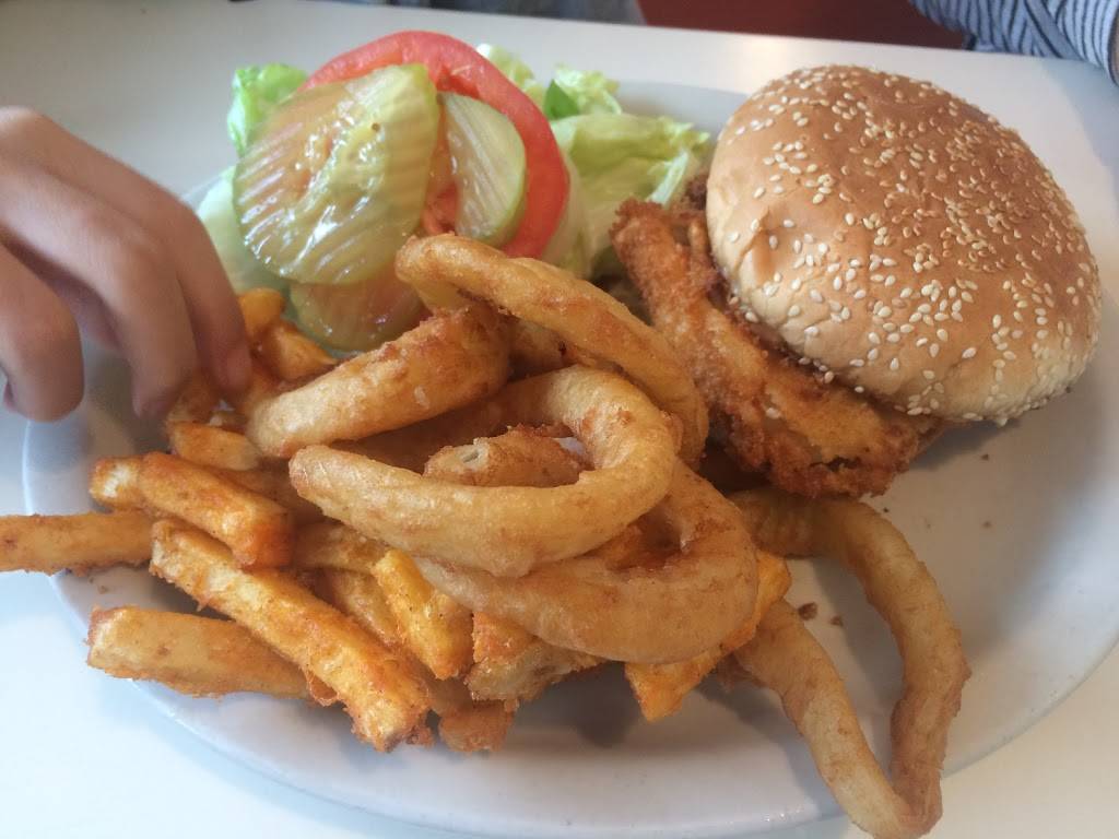 Esaus Cafe | restaurant | 507 Linden Ave, Carpinteria, CA 93013, USA | 8056841070 OR +1 805-684-1070