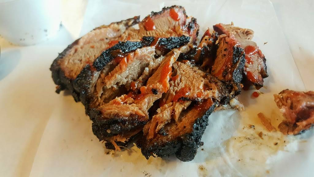 Rudys "Country Store" and Bar-B-Q | restaurant | 1790 N Central Expy, Allen, TX 75002, USA | 2143835353 OR +1 214-383-5353