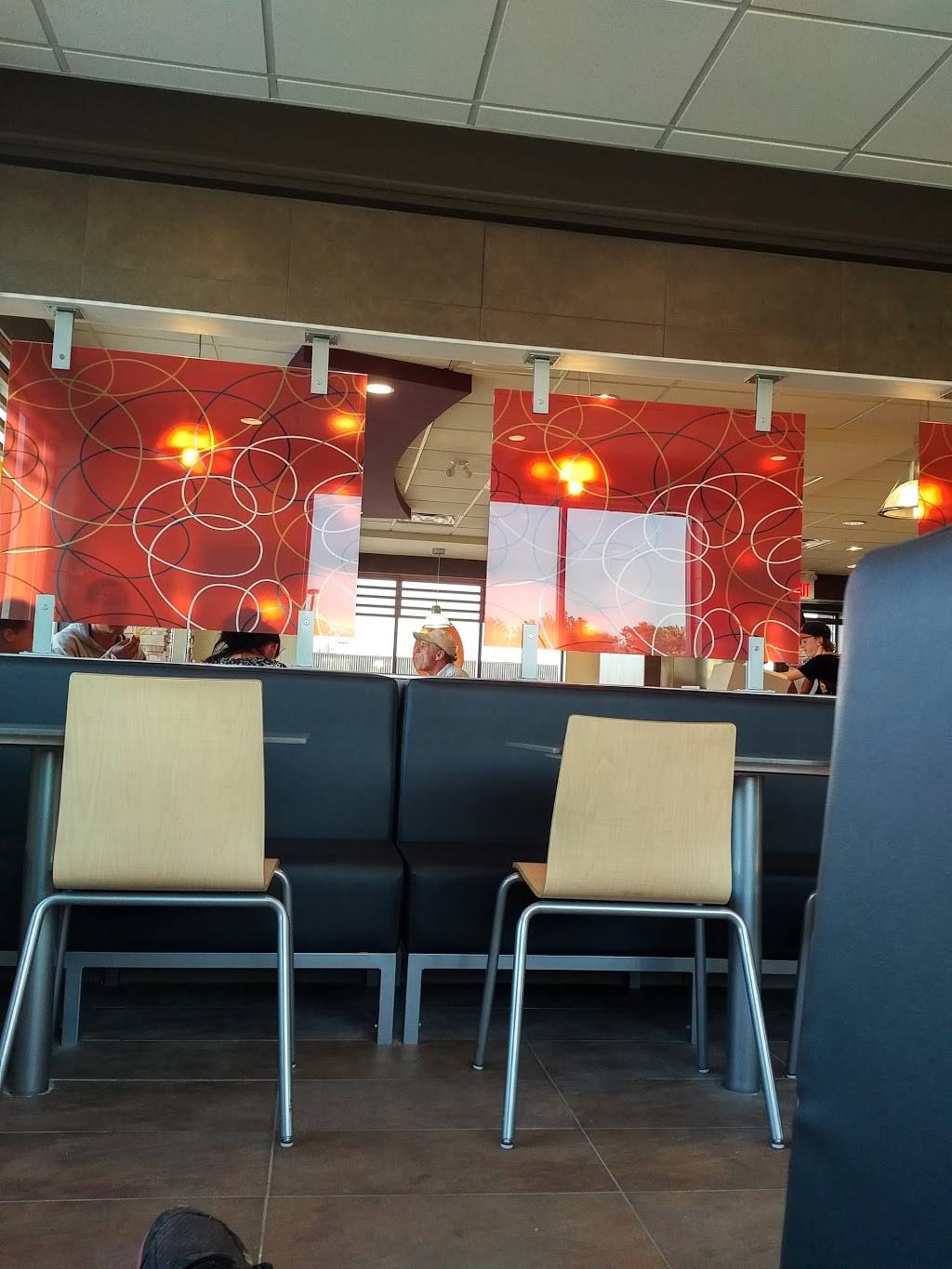 McDonalds | cafe | 50 McNaughton Ave, Wallaceburg, ON N8A 1R9, Canada | 5196273376 OR +1 519-627-3376