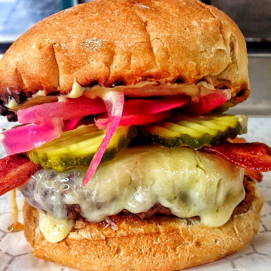 Wild Willys Burgers | restaurant | 317 W Boylston St, Worcester, MA 01606, USA | 5084592088 OR +1 508-459-2088