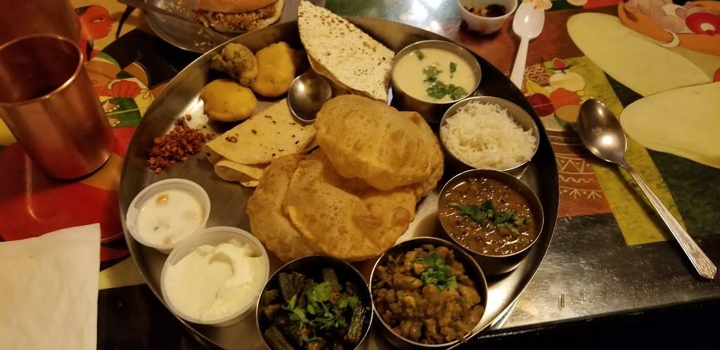 Jhupdi Indian Restaurant | restaurant | 1679 Oak Tree Road, Edison, NJ 08820, USA | 7329062121 OR +1 732-906-2121