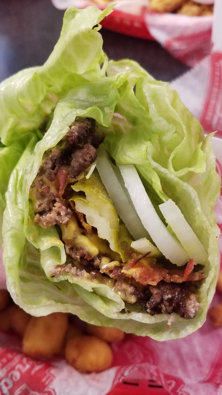 Freddys Frozen Custard & Steakburgers | restaurant | 2795 Gulf Fwy S, League City, TX 77573, USA | 2813090309 OR +1 281-309-0309