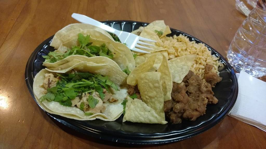 La Salsa | restaurant | 3200 S Terminal Rd, Houston, TX 77032, USA | 2814439027 OR +1 281-443-9027