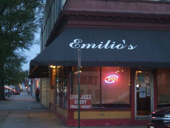 Emilios | restaurant | 1847 W Broad St, Richmond, VA 23220, USA | 8043591224 OR +1 804-359-1224