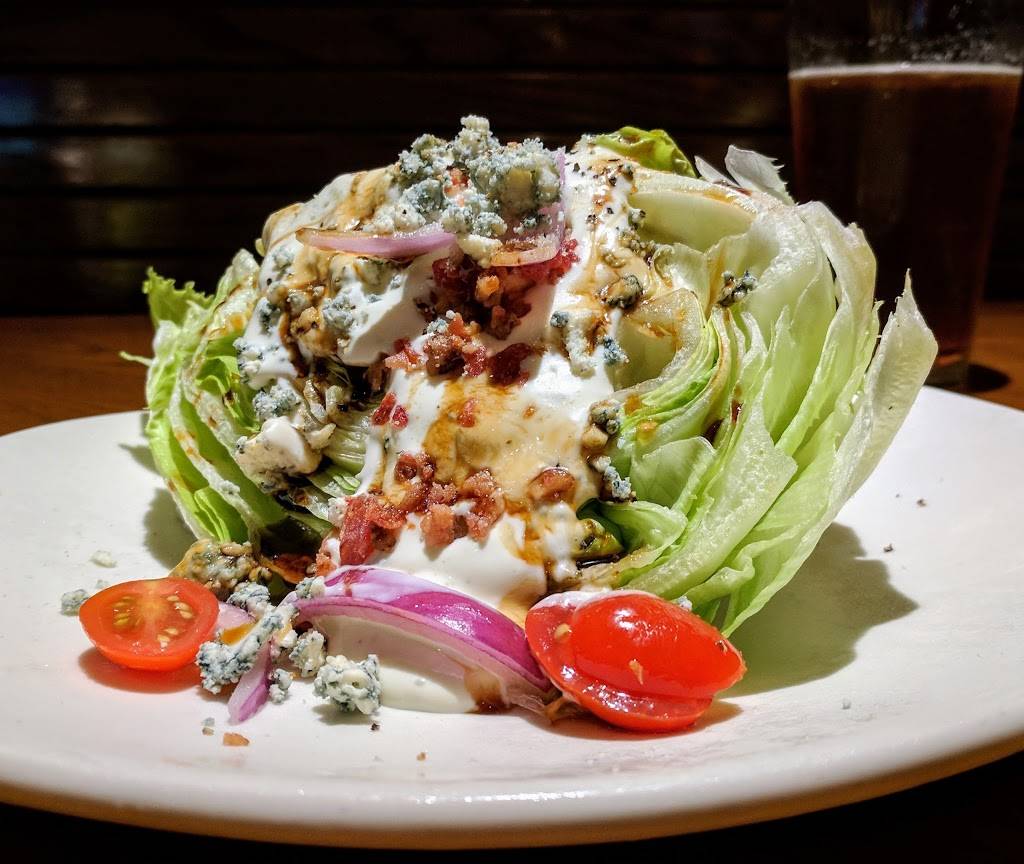 Outback Steakhouse | restaurant | 698 Bridgeport Ave, Shelton, CT 06484, USA | 2039263900 OR +1 203-926-3900