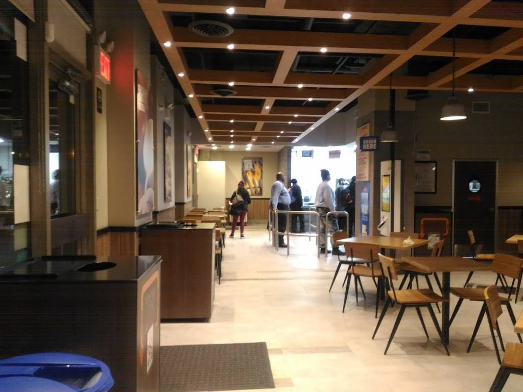 Burger king | restaurant | 200 E 125th St, New York, NY 10035, USA | 8663942493 OR +1 866-394-2493