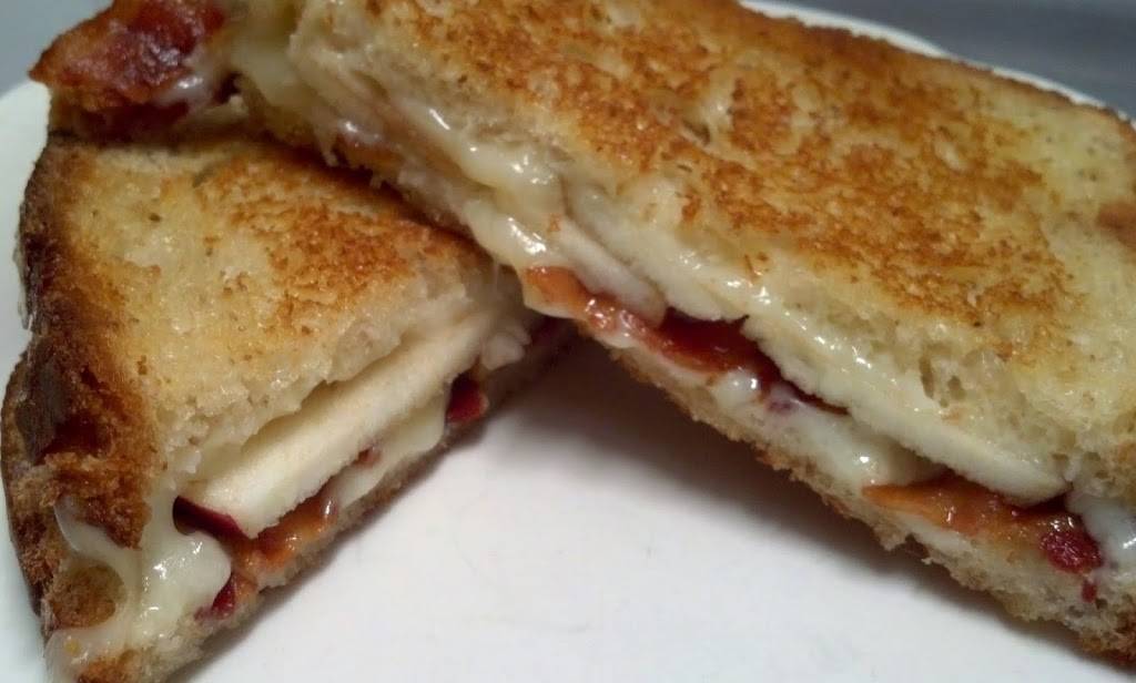 Rosies Room Bake Shoppe & Cafe | cafe | 925 N Broadway, Massapequa, NY 11758, USA | 5167972600 OR +1 516-797-2600