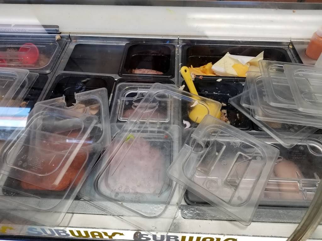 Subway | meal takeaway | 1407 E 72nd St Suite E, Tacoma, WA 98404, USA | 2534763887 OR +1 253-476-3887