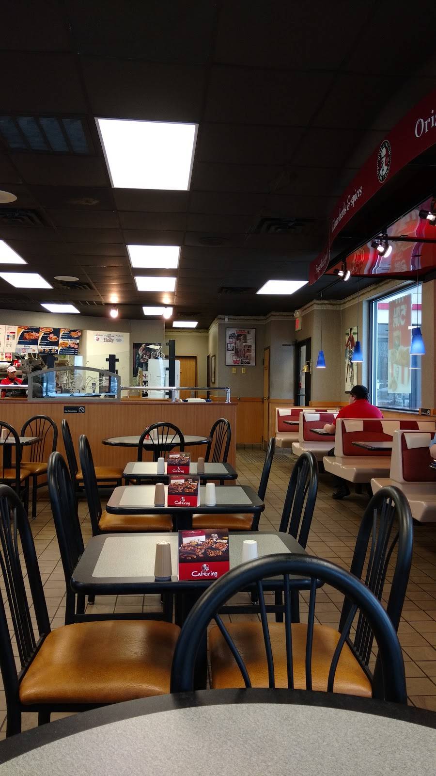 KFC | restaurant | 700 W Trenton Ave, Findlay, OH 45840, USA | 4194237303 OR +1 419-423-7303