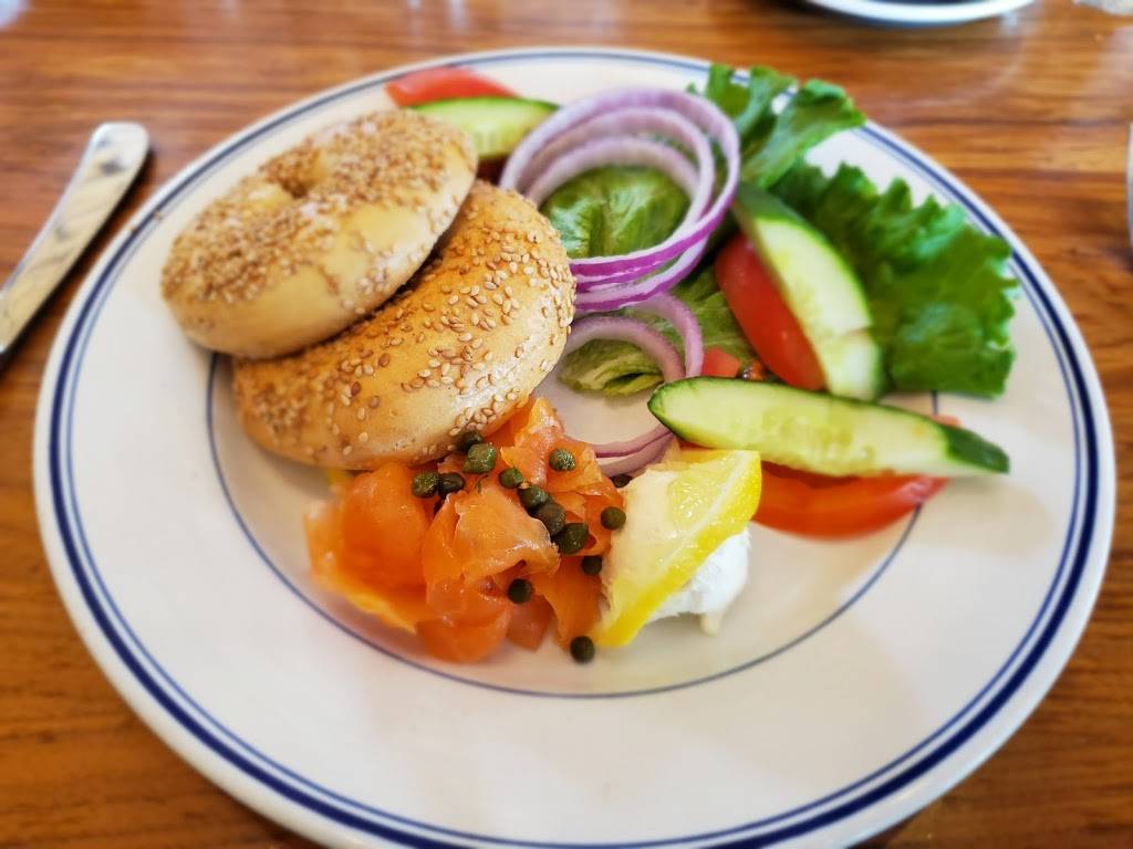 Zola Bistro | restaurant | 3030 Washtenaw Ave Suite 101, Ann Arbor, MI 48104, USA | 7344778088 OR +1 734-477-8088