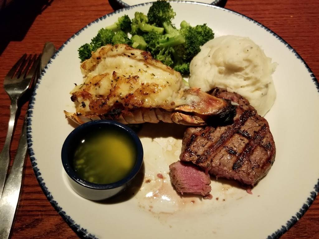 Red Lobster | restaurant | 3420 E Kimberly Rd, Davenport, IA 52807, USA | 5633597185 OR +1 563-359-7185