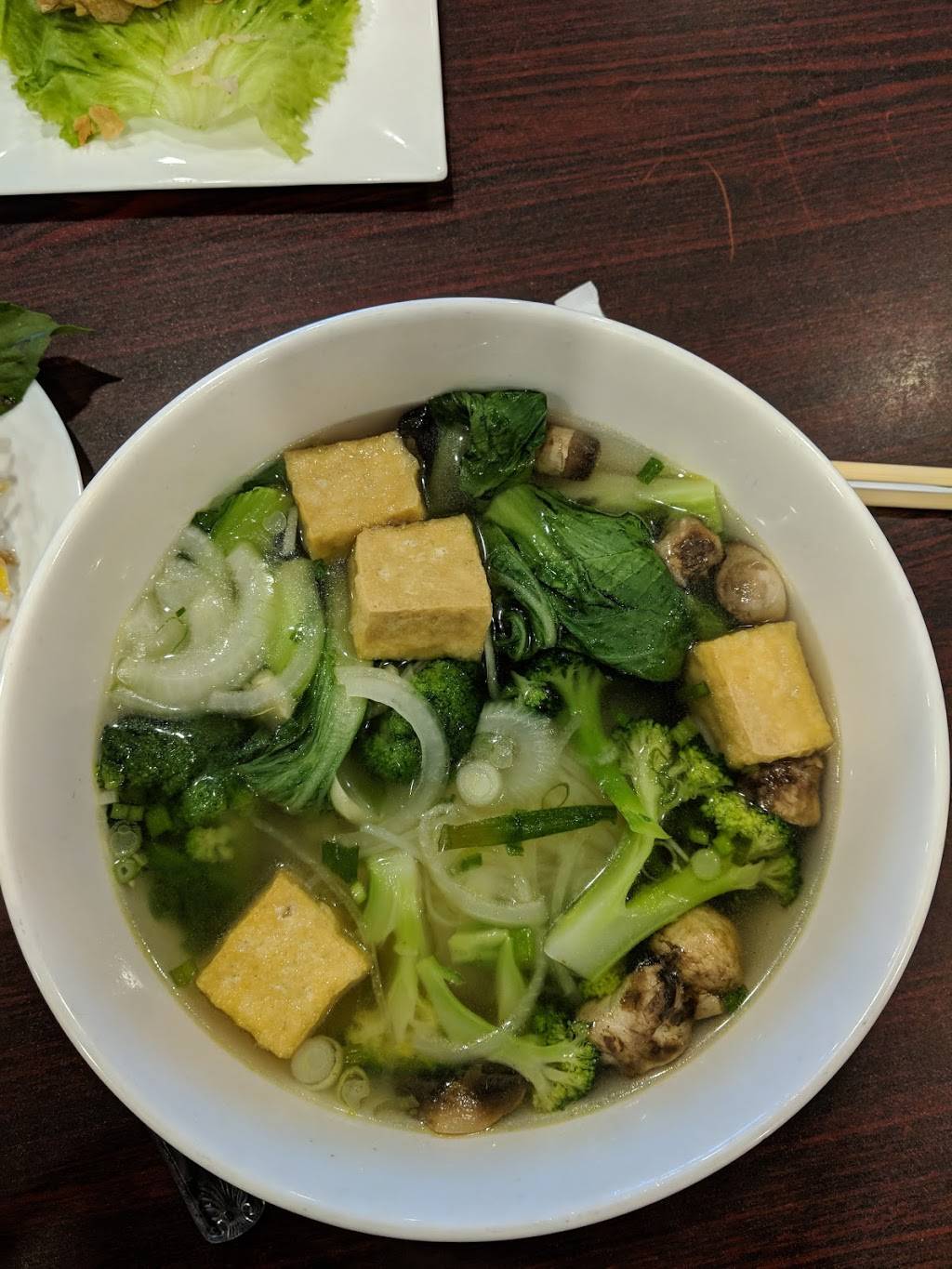 Pho Vinh | restaurant | 27861 Orchard Lake Rd, Farmington Hills, MI 48334, USA | 2488937368 OR +1 248-893-7368