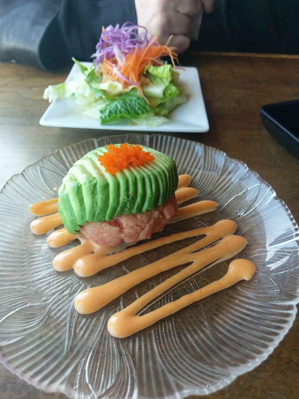 Sushi Cruise | restaurant | 725 River Rd #51, Edgewater, NJ 07020, USA | 2013133611 OR +1 201-313-3611